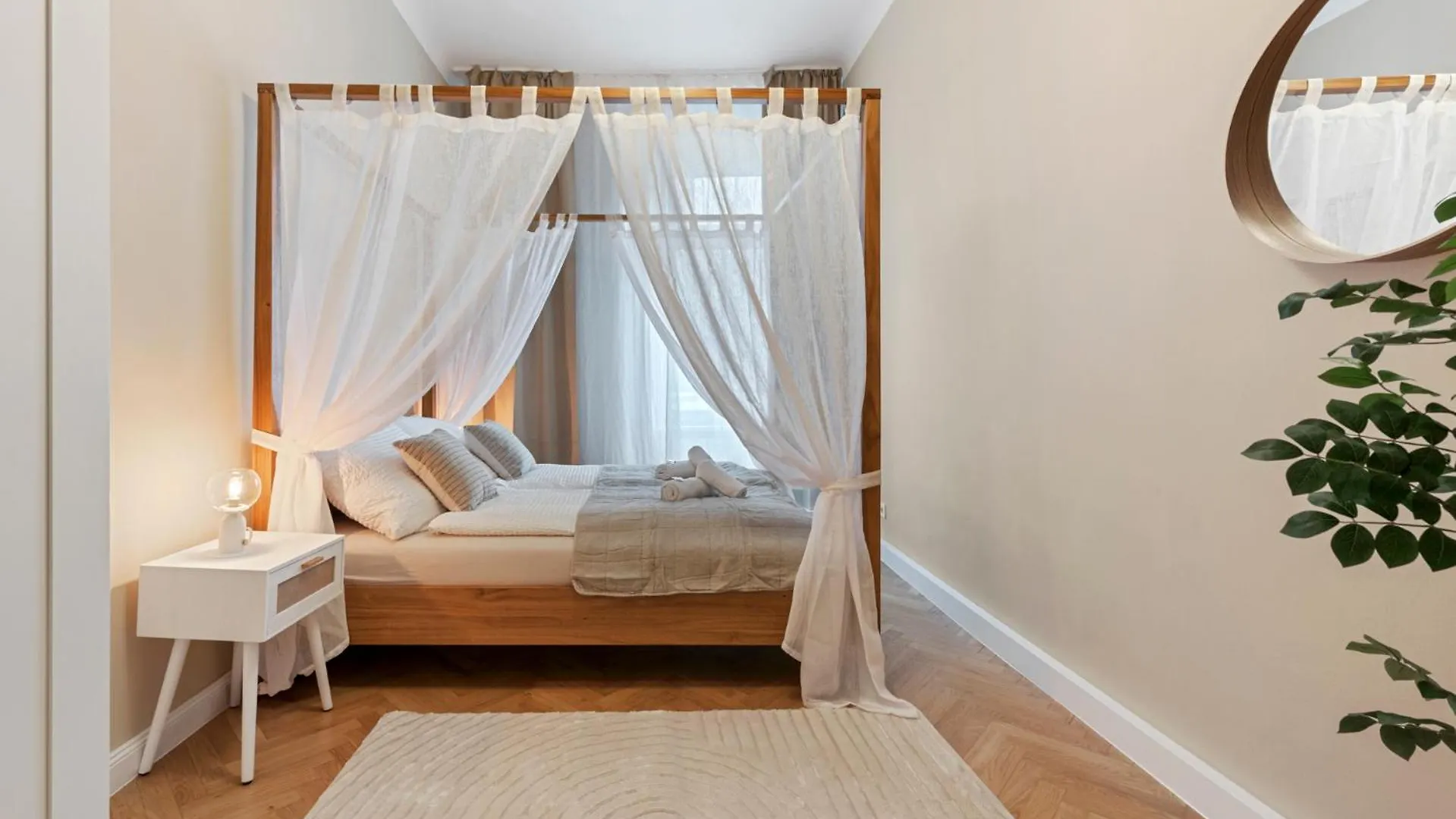Exclusive 2 Bedroom Apartment Viena
